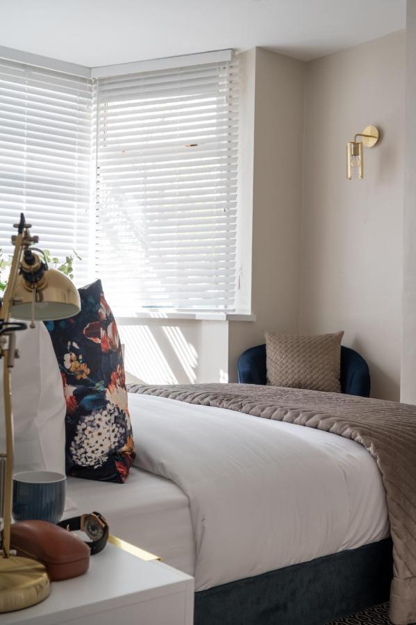 Large Luxury Solihull House - The Residence - Close To Nec - Sleeps 9 Exterior foto